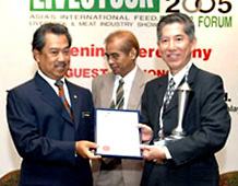 Mr. K C Goh received the award